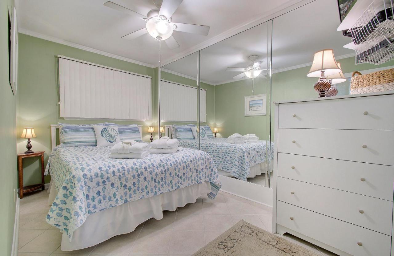 Nothing But Ocean In Forest Beach Hilton Head Island Exterior foto